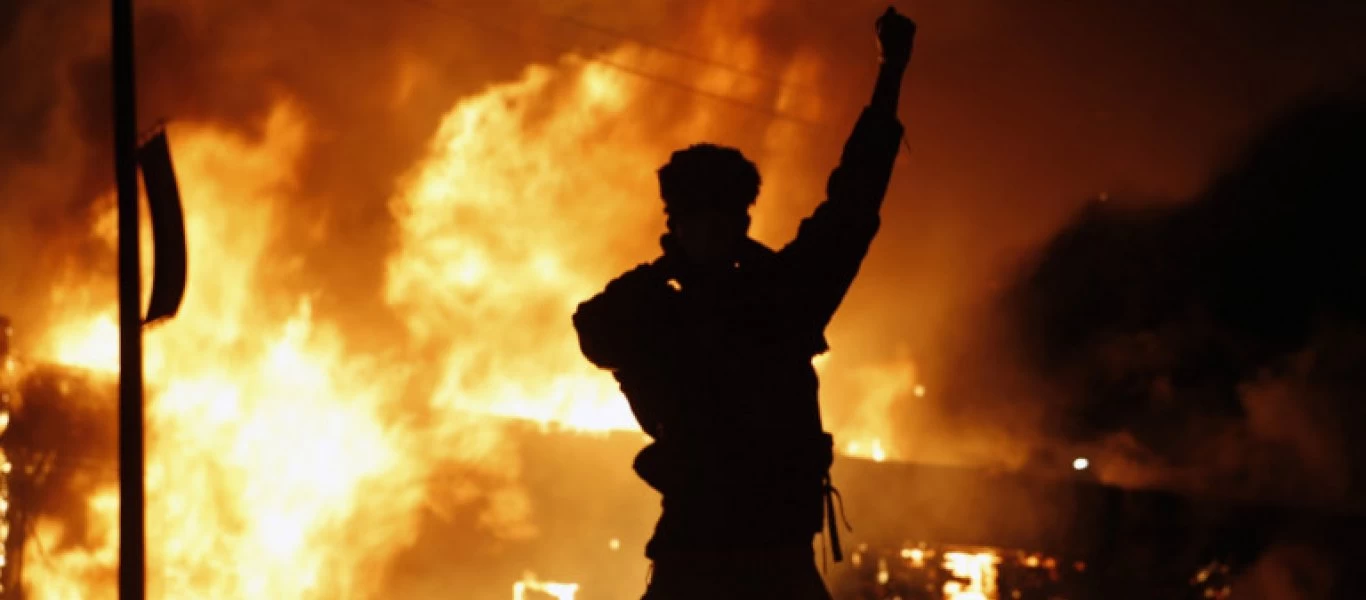 ΗΠΑ: Οι διαδηλώσεις για τον Τζορτζ Φλόιντ μετατρέπονται σε λεηλασία καταστήματος Louis Vuitton! (βίντεο)